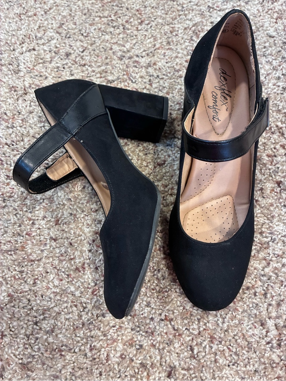Black Mary Jane Block Heels 👠